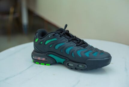 Nike Air - Classy Black