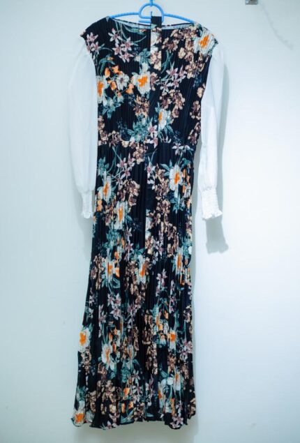Black Floral Pleated Long Dress