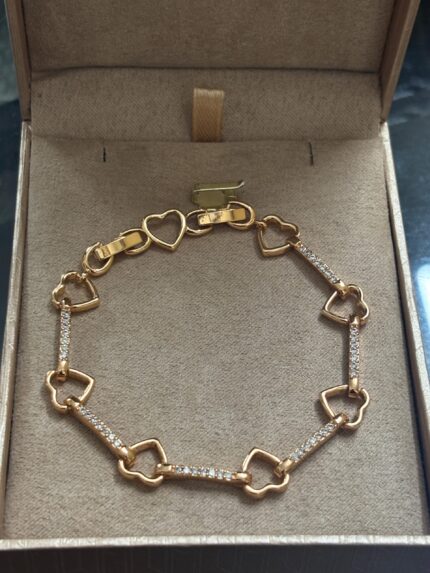 Kiyu Ziyu Heart Link Bracelet