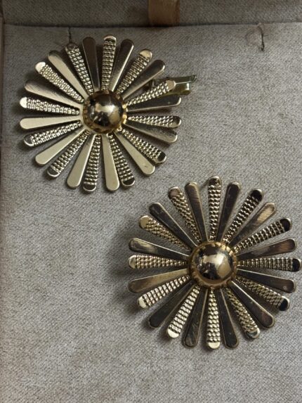 Kiyu Ziyu Double Shade Flower Earring